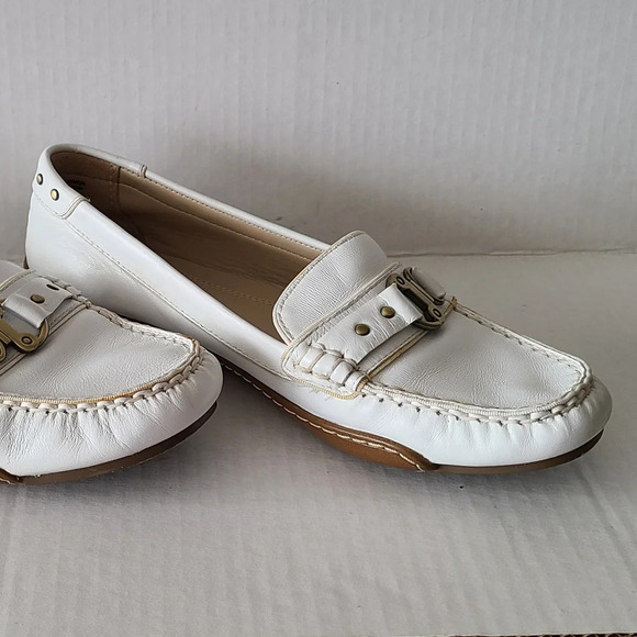 Ellen Tracy White Loafers - Picture 1 of 7